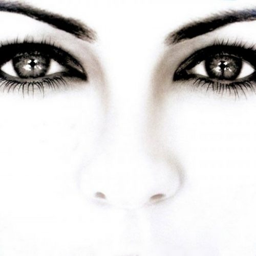 Игра в гляделки может закончиться странными галлюцинациями