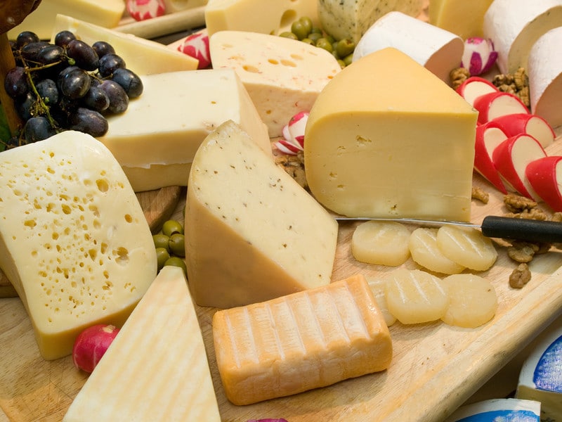 Как выбрать твердый сыр