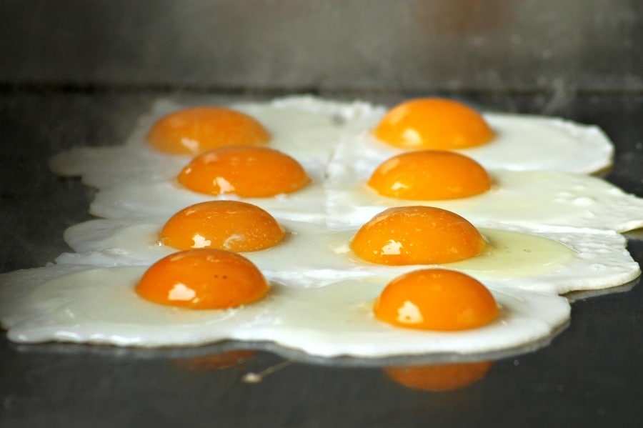 Как готовят яичницу в разных странах мира