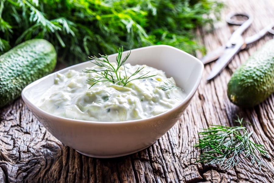 Самые летние соусы - на основе йогурта: 3 вкусных рецепта