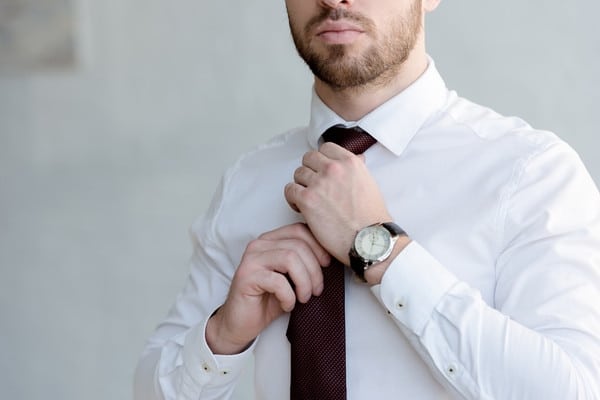 Как завязывать галстук: 7 простых способов